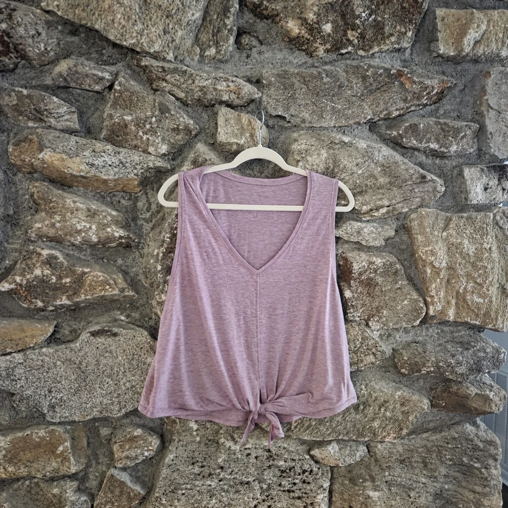 lululemon athletica Heathered Mauve Tie-Front V-Neck Tank - Picture 1 of 5